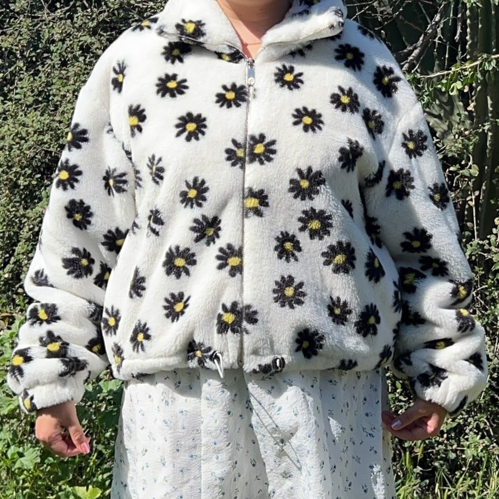 Faux fur Daisy Print Jacket